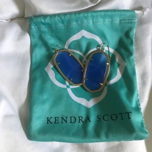 kendra scott elle drop earrings!!